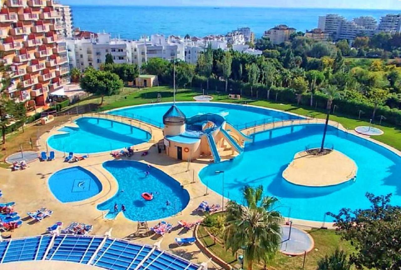 Luxury Suites Minerva Beach Benalmadena Bagian luar foto