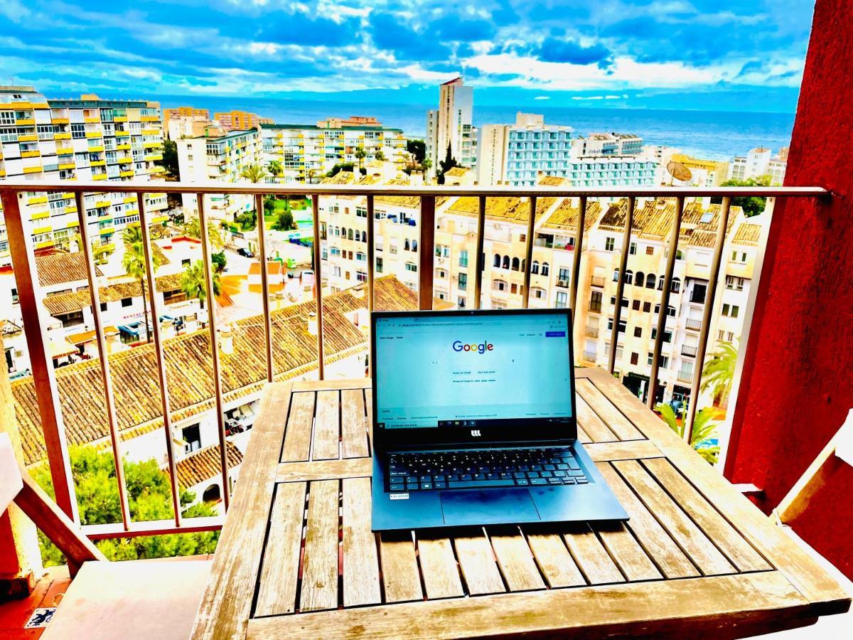Luxury Suites Minerva Beach Benalmadena Bagian luar foto